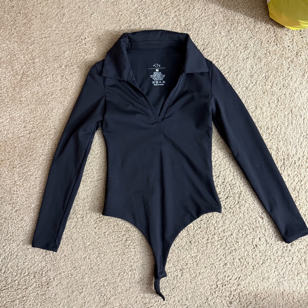 NWOT Klassy Network V-Neck Polo Long Sleeve Bramisuit Black Medium
